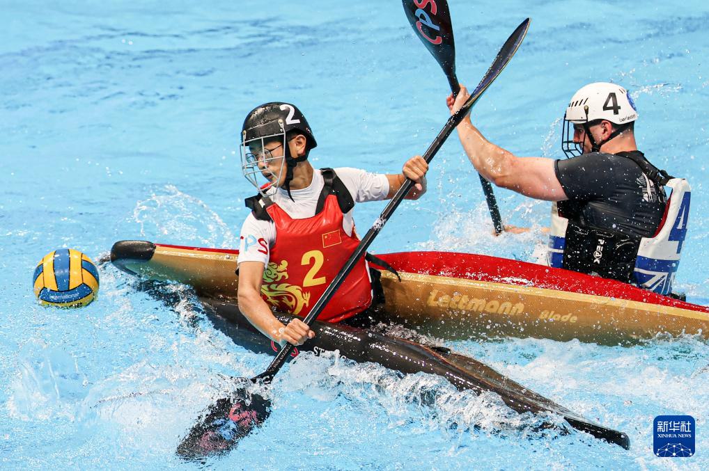 子预赛A组, 员麦卡钦在 子预赛A组, 员麦卡钦在